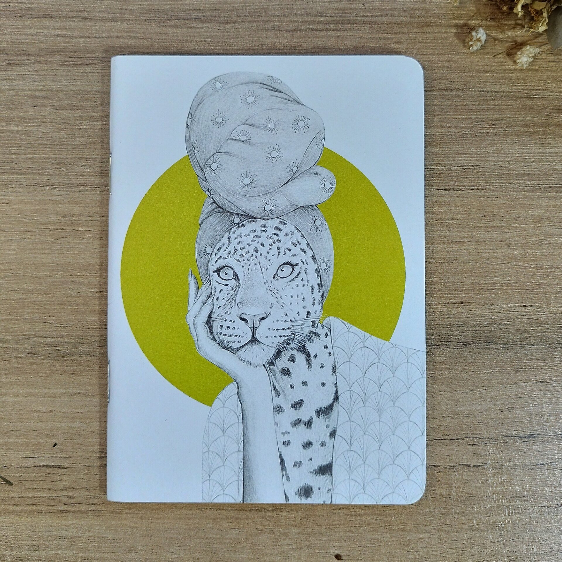 Libreta Leo pensativa - 3